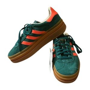 NWT ADIDAS Gazelle Platform sneakers